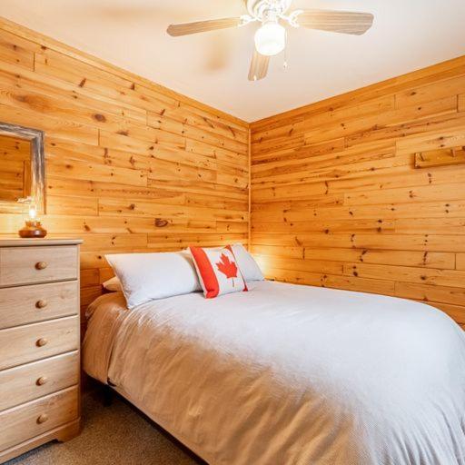 Algonquin Highlands Oakview Lodge & Marina المظهر الخارجي الصورة