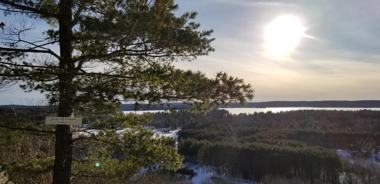 Algonquin Highlands Oakview Lodge & Marina المظهر الخارجي الصورة