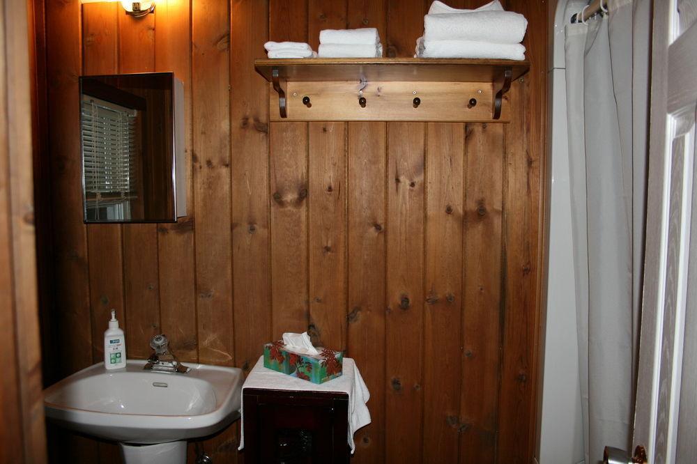Algonquin Highlands Oakview Lodge & Marina المظهر الخارجي الصورة